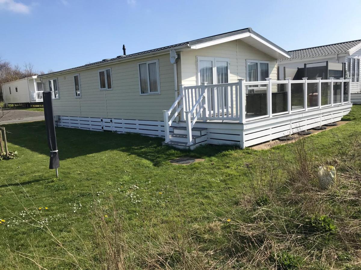 2 Bedroom Lodge, Og30, Shanklin, Isle Of Wight ภายนอก รูปภาพ