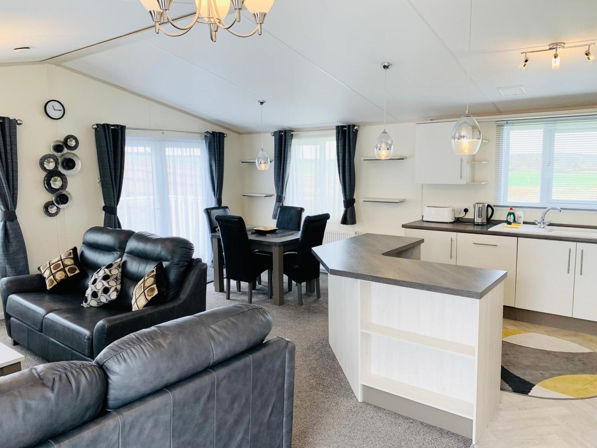 2 Bedroom Lodge, Og30, Shanklin, Isle Of Wight ภายนอก รูปภาพ